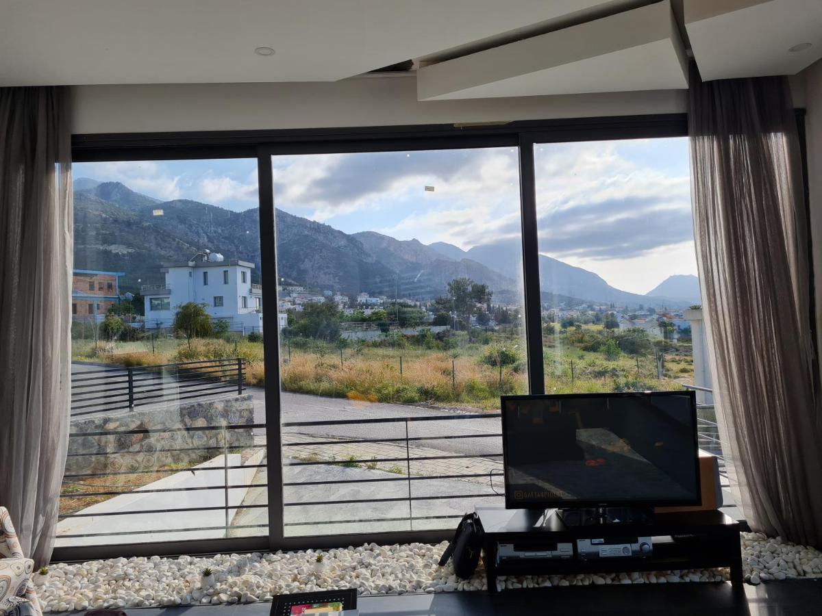 Superior Villa Between The Mountain And The Sea 4+1 Agios Epiktitos Exterior photo