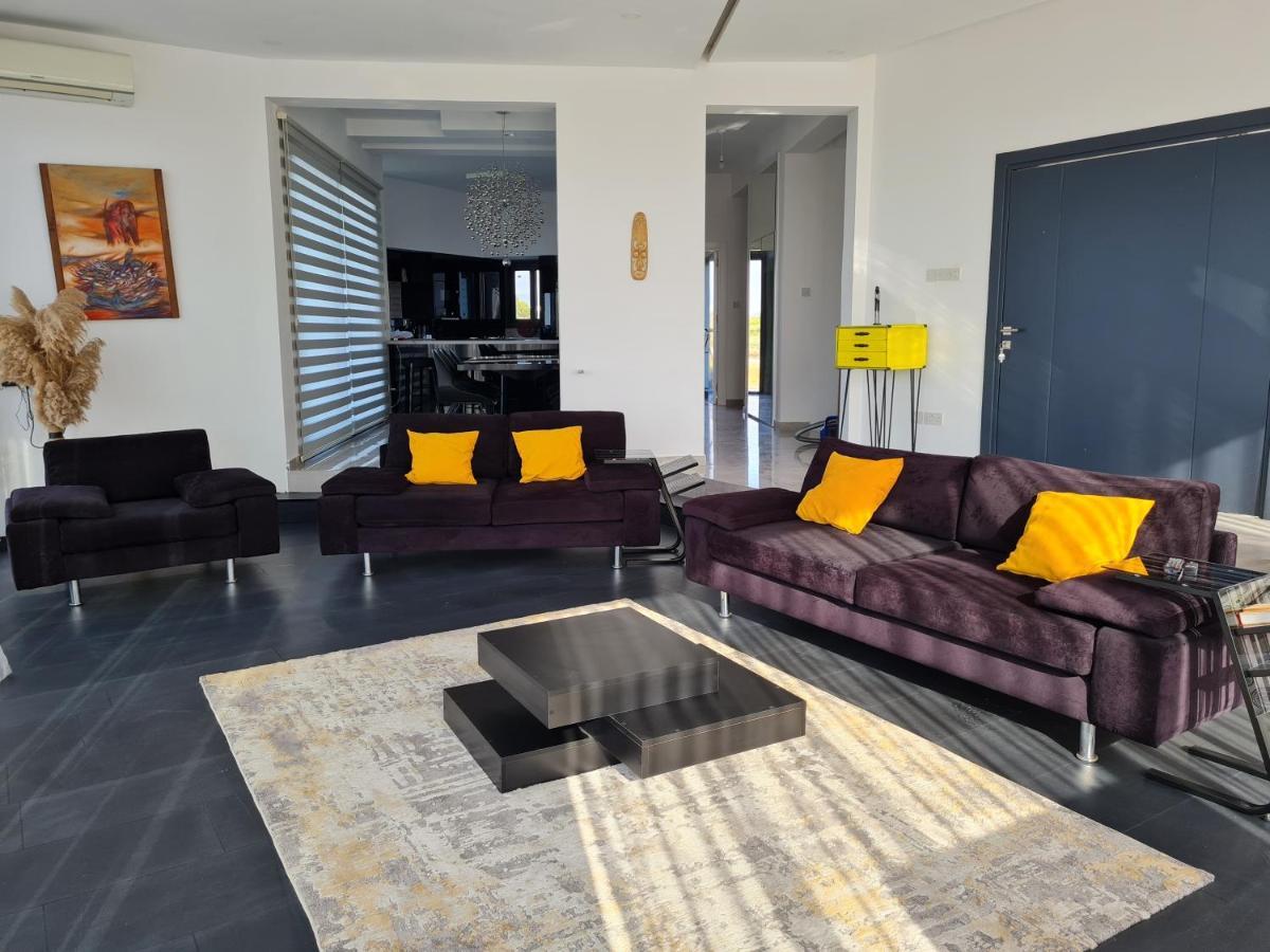 Superior Villa Between The Mountain And The Sea 4+1 Agios Epiktitos Exterior photo
