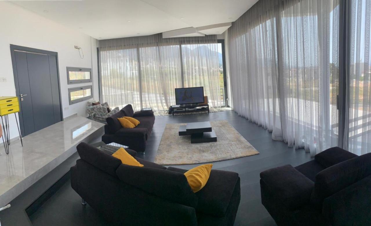 Superior Villa Between The Mountain And The Sea 4+1 Agios Epiktitos Exterior photo